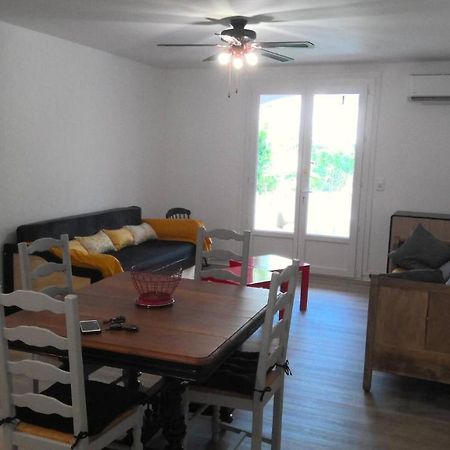 Refurbished Apartment 4 People 300M From The Sea سانت ماري دو لا مير المظهر الخارجي الصورة